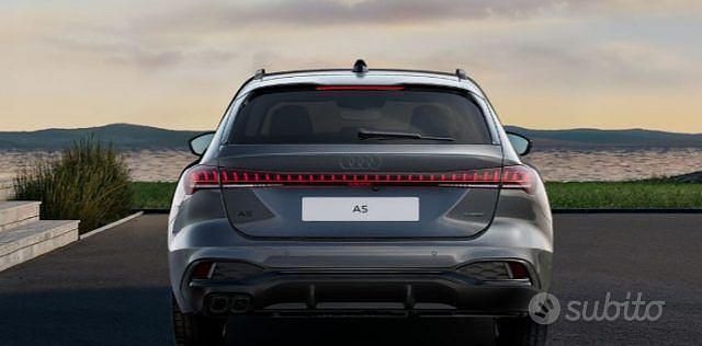 Nuova Audi A5 S-Line 204 CV (150 kW) 2025 Grigio Station wagon