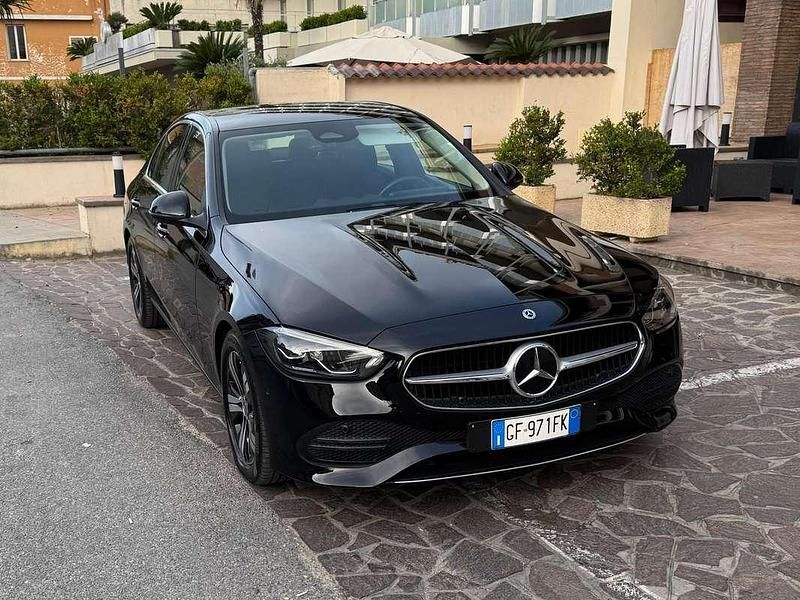 Usata Mercedes C220 200 CV (147 kW) 2021 Nero Berlina