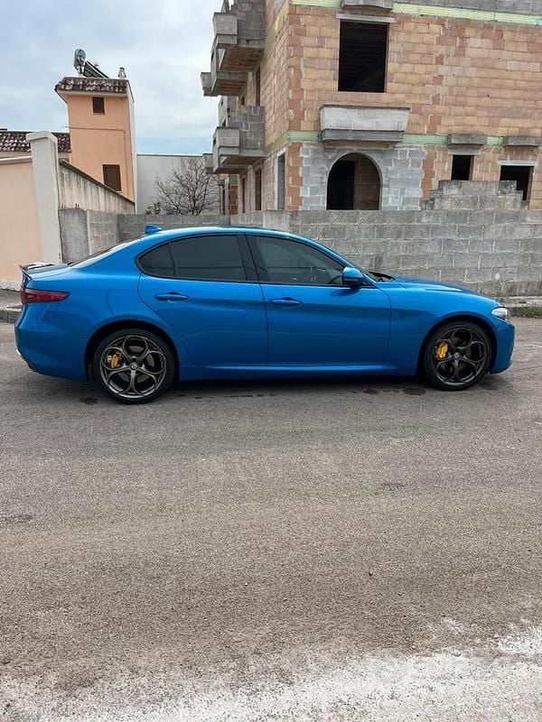 Usata Alfa Romeo Giulia 210 CV (154 kW) 2019 Blu Berlina