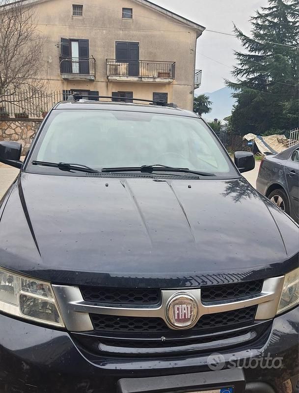 Usata Fiat Freemont 170 CV (125 kW) 2012 Blu SUV