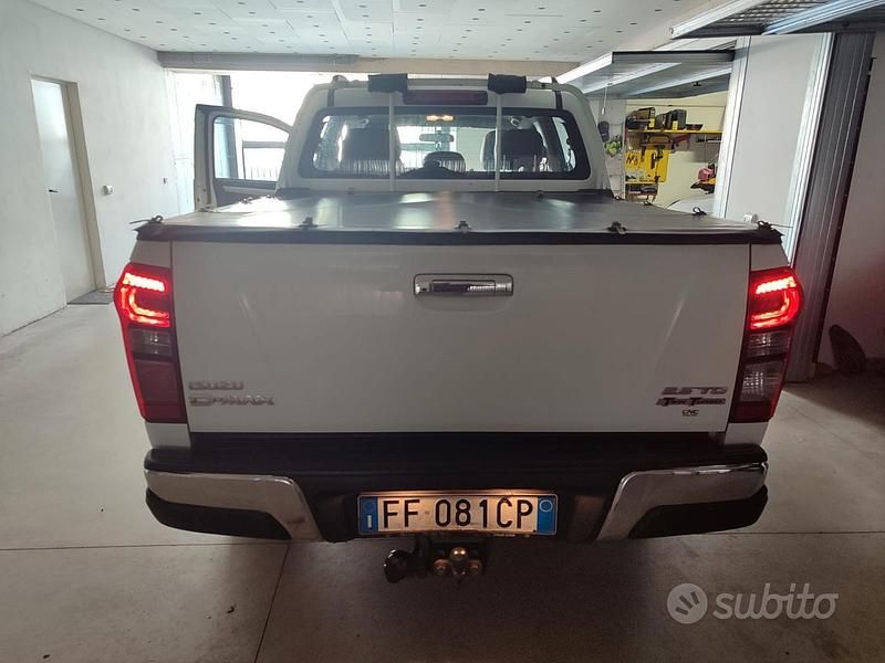 Usata Isuzu D-Max 101 CV (74 kW) 2016 Pick-up