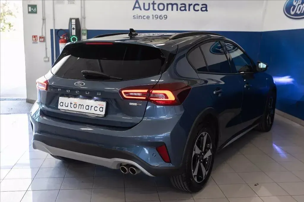 Usata Ford Focus Active 125 CV (91 kW) 2023 Blu metallizzato SUV
