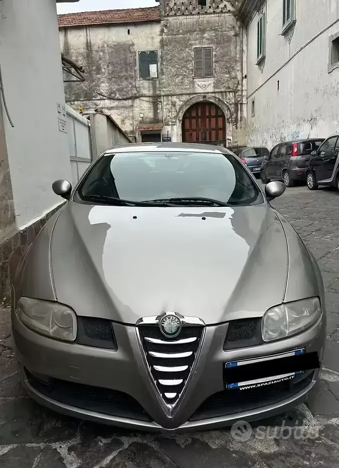 Usata Alfa Romeo GT 150 CV (110 kW) 2005 Grigio Coupé