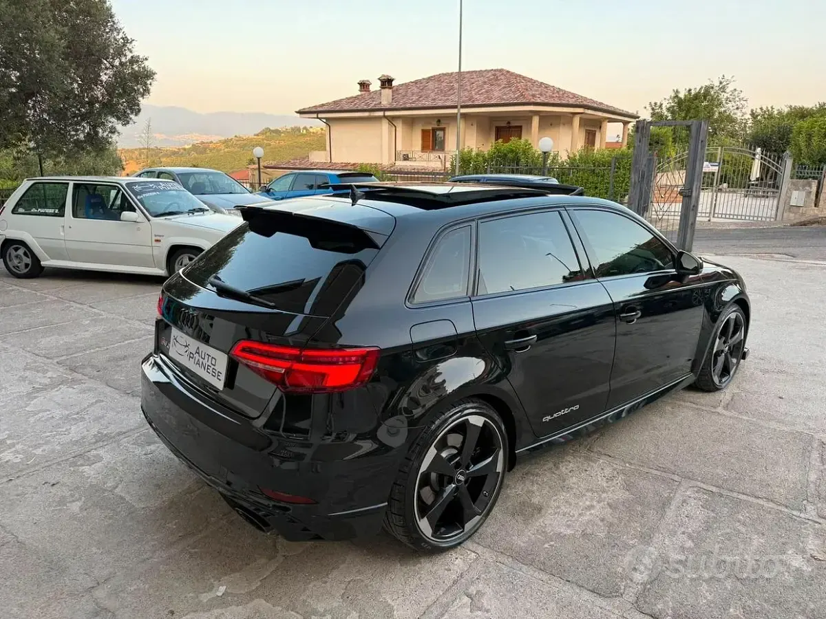 Usata Audi RS3 Ambiente 400 CV (294 kW) 2019 Nero Berlina