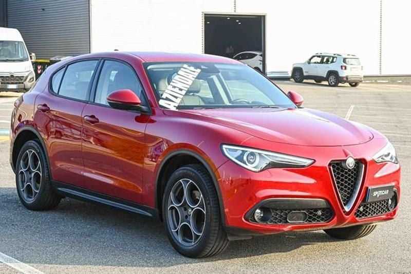 Usata Alfa Romeo Stelvio Executive 210 CV (154 kW) 2017 Rosso SUV