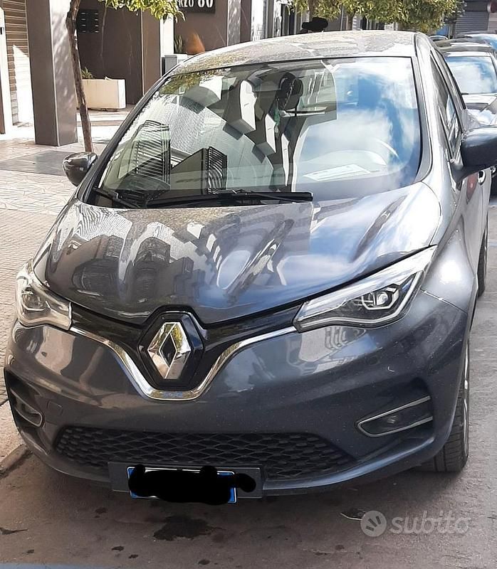 Usata Renault Zoe 100 kW (136 CV) 2020 Grigio Utilitaria