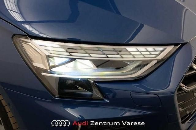 Usata Audi S3 Comfort 333 CV (244 kW) 2024 Blu ascari Berlina