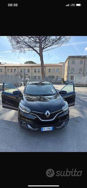 Nero Usata 2015 Renault Kadjar SUV | 9000 € - Immagine 1/4