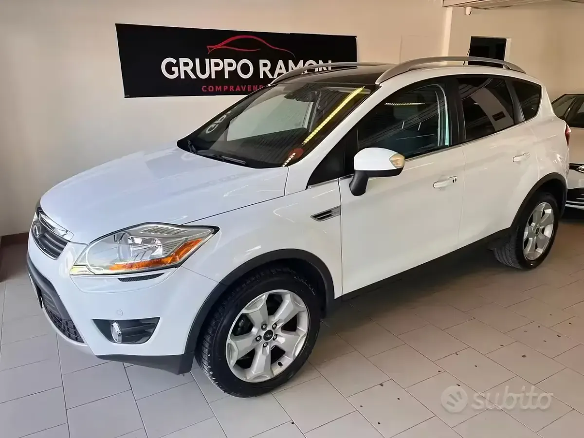 Usado Ford Kuga 163 CV (119 kW) 2010 Blanco SUV