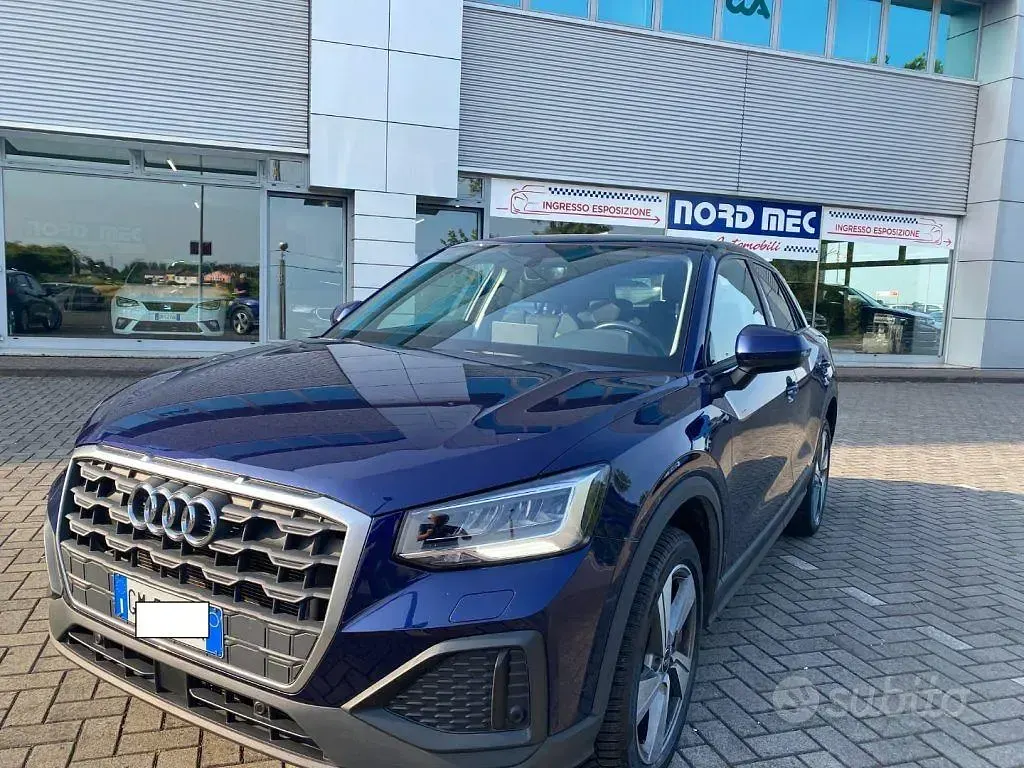 Usata Audi Q2 Business 150 CV (110 kW) 2023 Grigio SUV