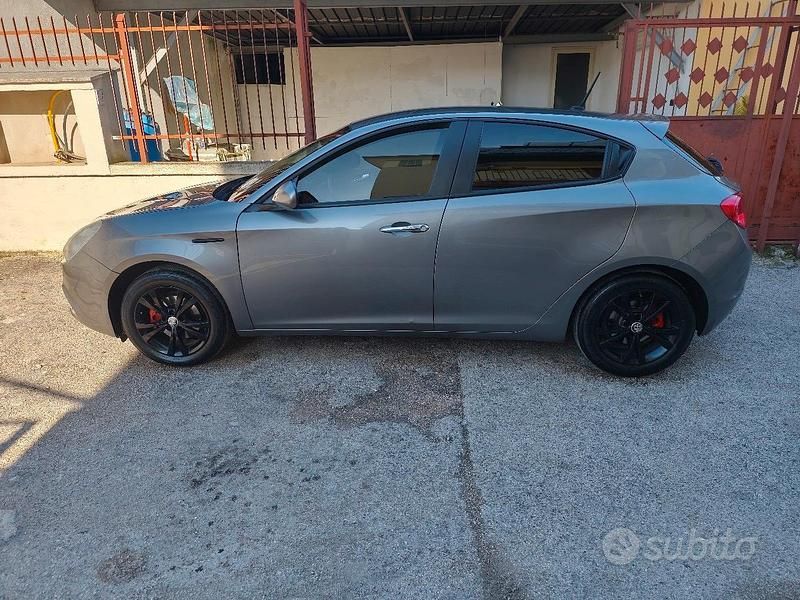 Usata Alfa Romeo Giulietta 2015 Grigio Utilitaria