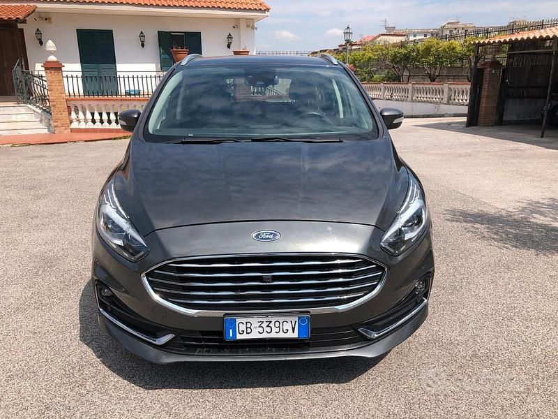 Grigio Usata 2020 Ford S-MAX S Monovolume | 17.500 € (Buon prezzo) - Immagine 1/4