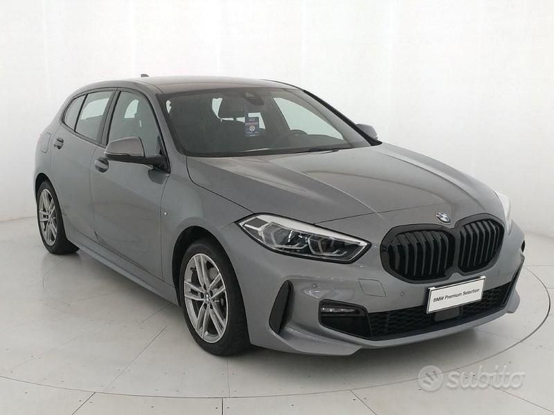 Usata BMW 116 Shadowline 116 CV (85 kW) 2023 Grigio Utilitaria