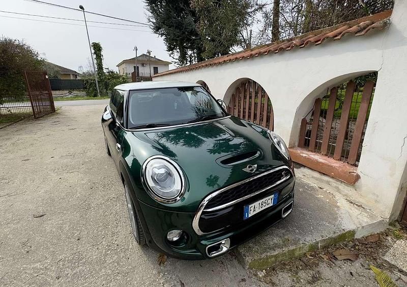 Usata Mini Cooper SD Business 170 CV (125 kW) 2015 Utilitaria