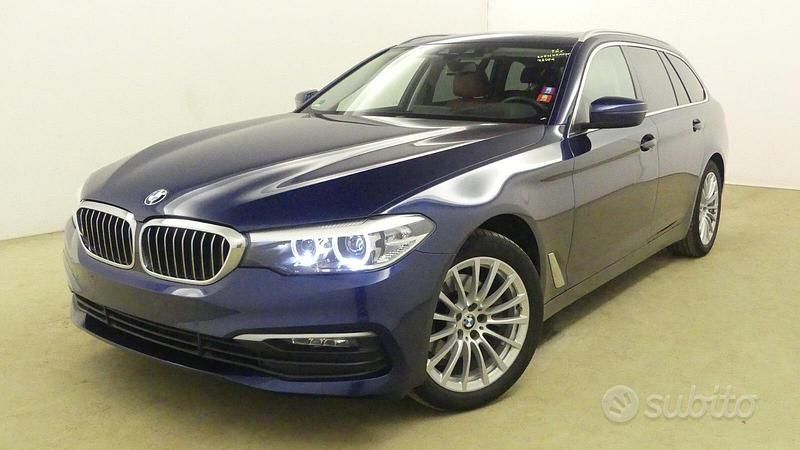 Usata BMW 520 Luxury Line 190 CV (139 kW) 2020 Blu Station wagon