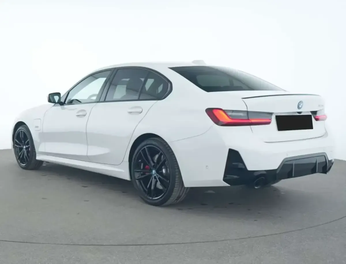 Usata BMW 320e M Sport 204 CV (150 kW) 2022 Bianco Berlina