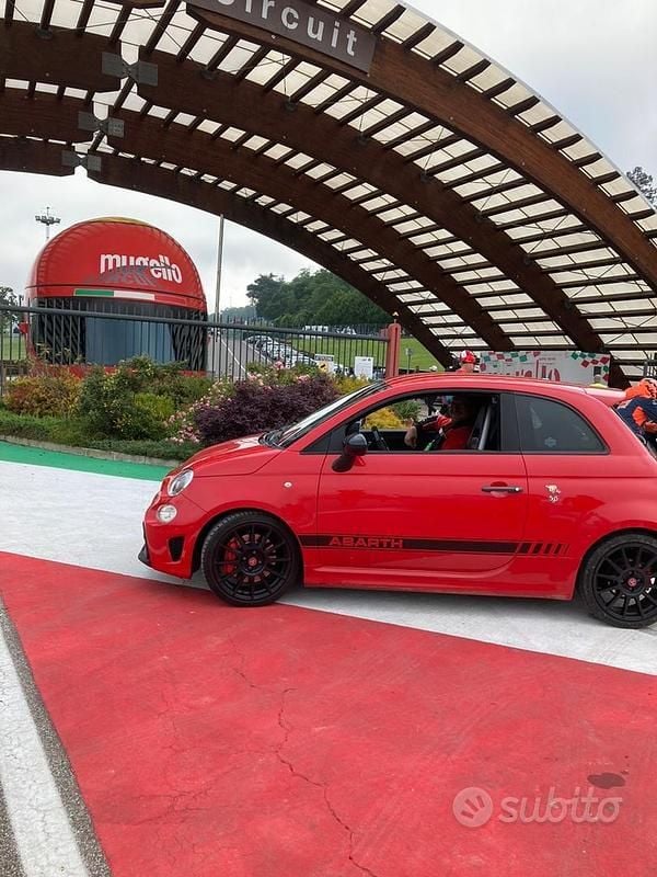 Usata Abarth 595 Competizione 180 CV (132 kW) 2016 Rosso Berlina