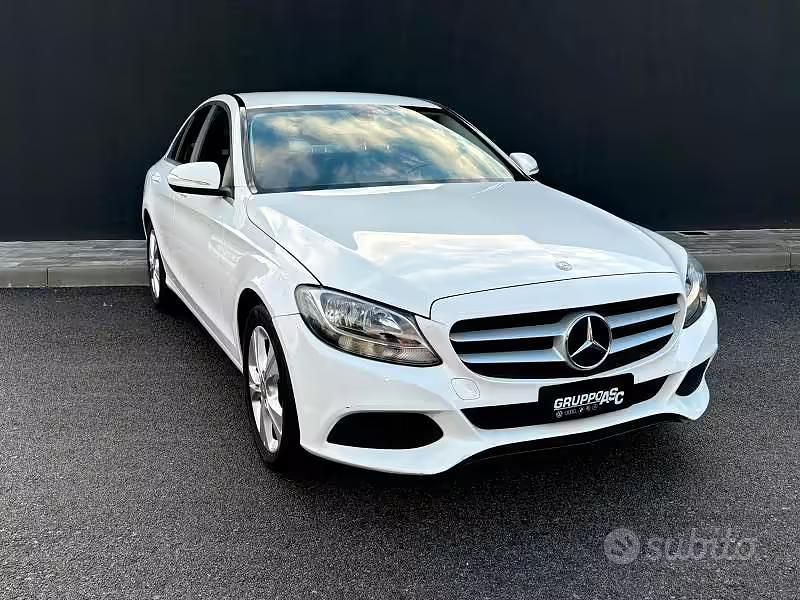 Usata Mercedes C180 116 CV (85 kW) 2015 Bianco Berlina