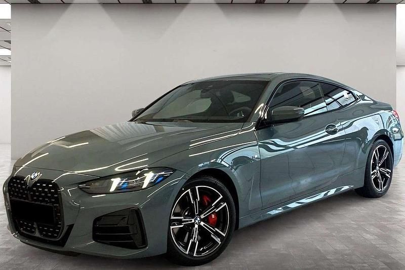 Verde capo york Usata 2024 BMW 430 M Sport Coupé | 57.000 € (Molto cara) - Immagine 1/4