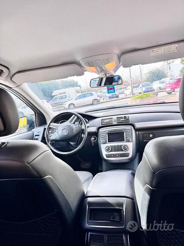 Occasion Mercedes 350 211 ch (155 kW) 2012 Noir Monospace