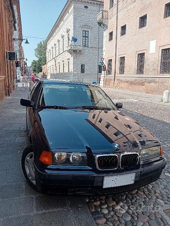 Usata BMW 316 102 CV (75 kW) 1998 Blu Berlina