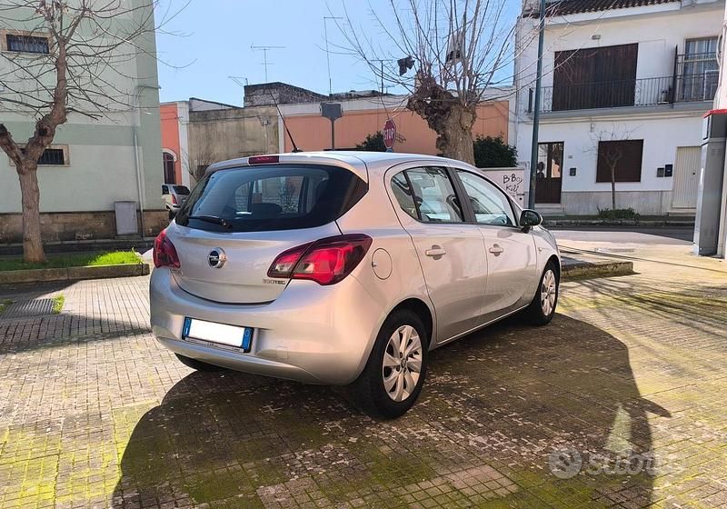 Usata Opel Corsa Cosmo 70 CV (51 kW) 2016 Grigio Utilitaria