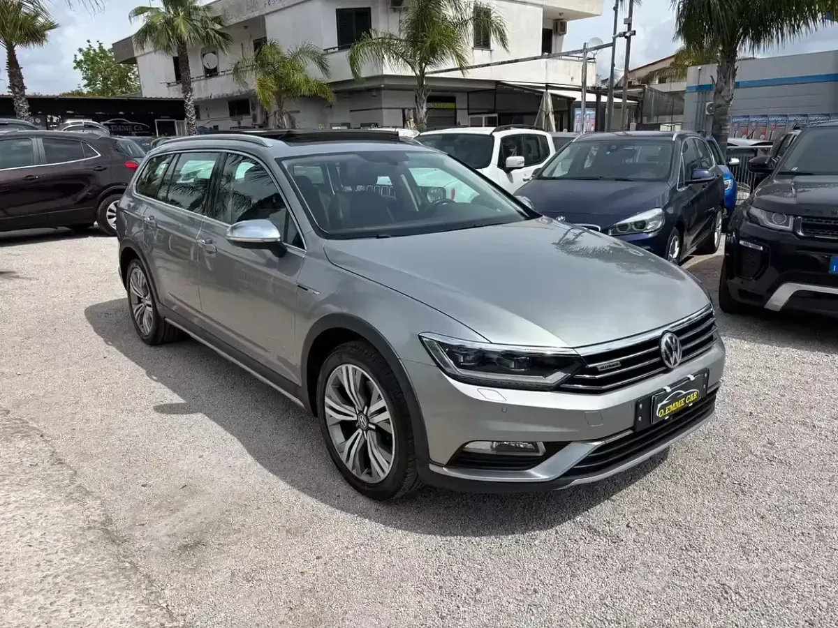 Usata VW Passat Alltrack 190 CV (139 kW) 2016 Grigio Station wagon