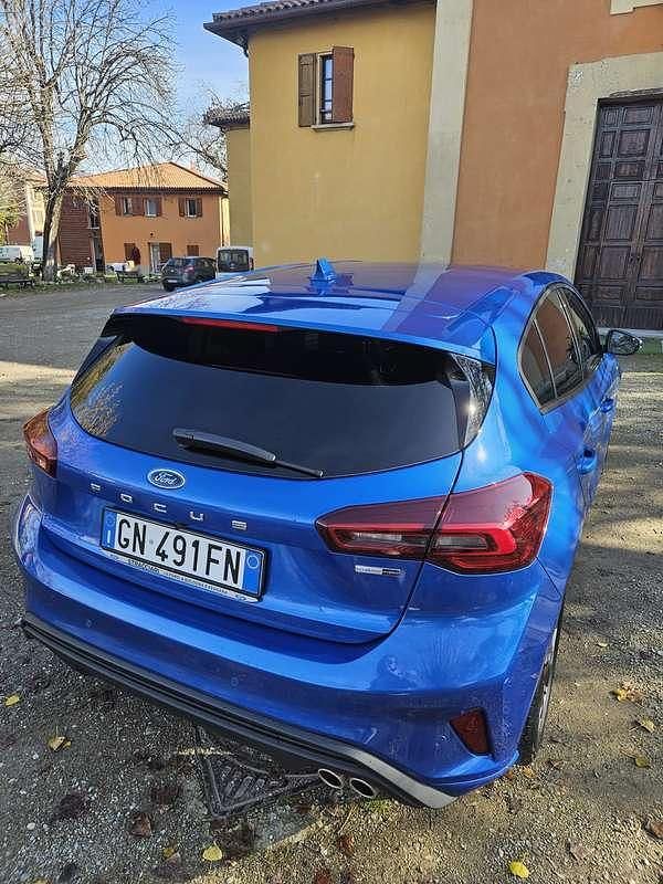 Usata Ford Focus ST-Line 125 CV (91 kW) 2023 Blu/azzurro Berlina