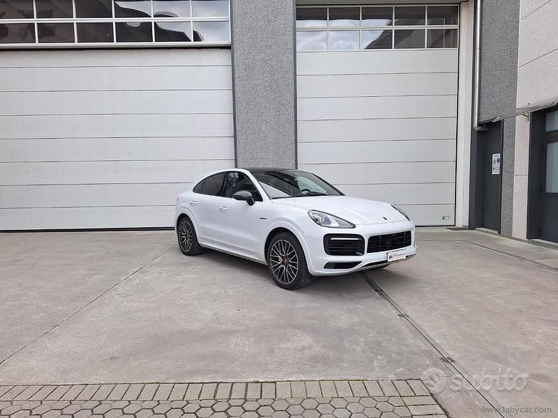 Usata Porsche Cayenne Platinum Edition 340 CV (250 kW) 2022 Bianco SUV