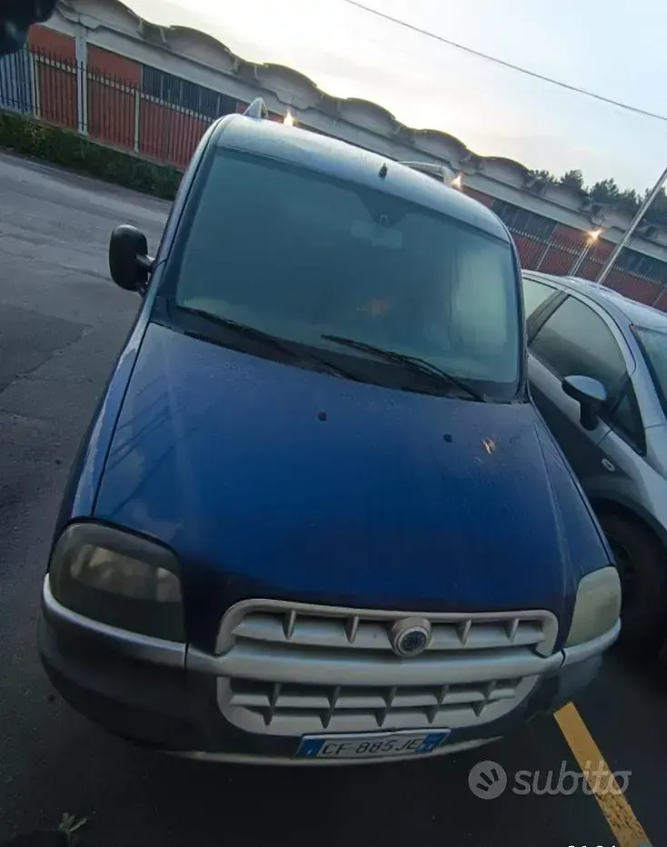 Usata Fiat Doblò 101 CV (74 kW) 2003 Blu Monovolume