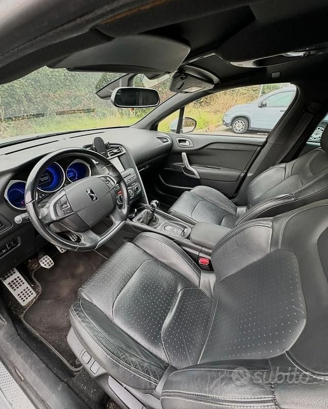Usata DS Automobiles DS4 Sport Chic 150 CV (110 kW) 2015 Grigio Berlina