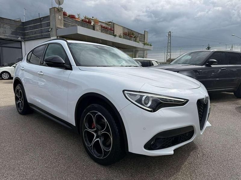 Usata Alfa Romeo Stelvio Executive 190 CV (139 kW) 2019 Bianco SUV