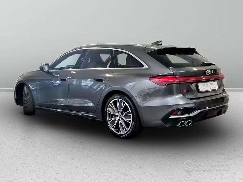 Usata Audi A5 S-Line 204 CV (150 kW) 2024 Grigio Station wagon