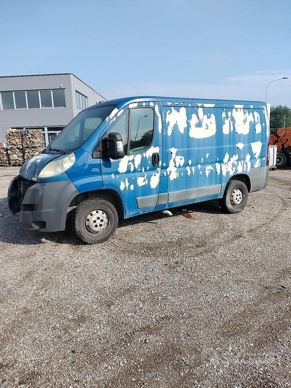 Usata Fiat Ducato 2010 Blu Furgone