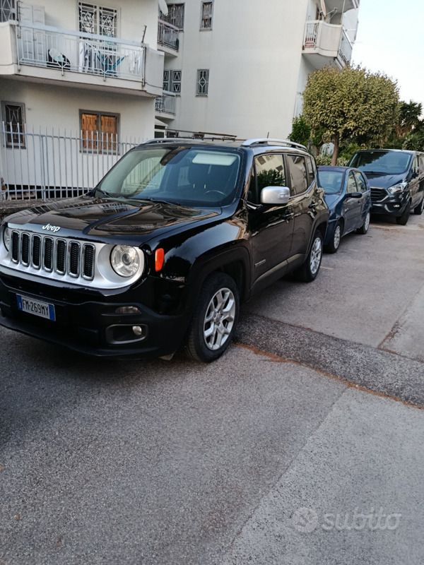 Usata Jeep Renegade Limited 120 CV (88 kW) 2017 Nero SUV