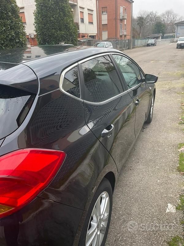 Usata Kia Ceed 115 CV (84 kW) 2015 Utilitaria