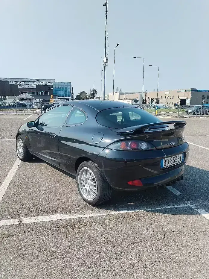Usata Ford Puma 125 CV (91 kW) 1999 Nero Coupé