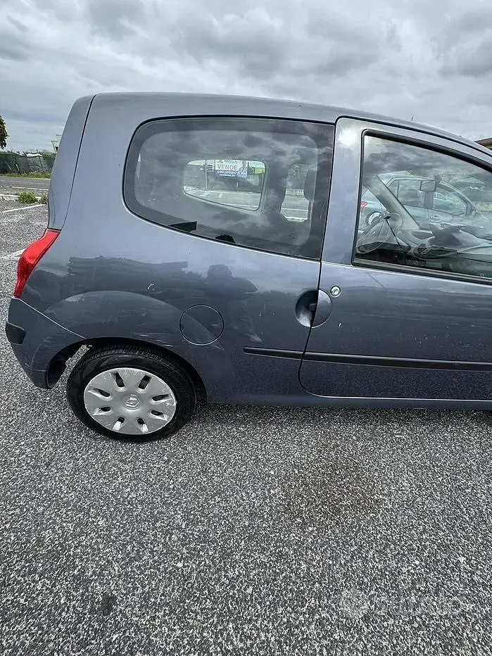 Usata Renault Twingo 58 CV (42 kW) 2007 Grigio Utilitaria