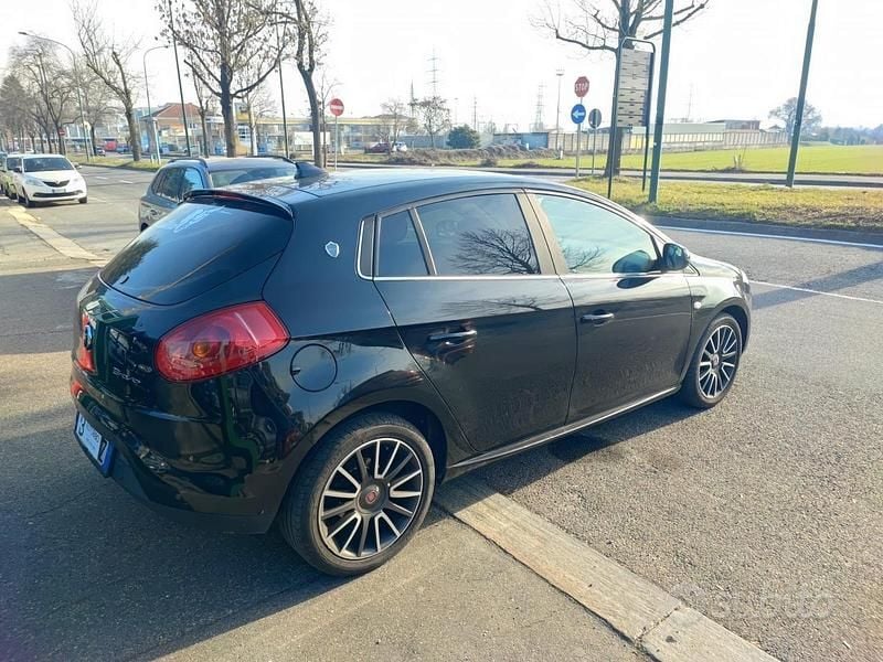 Usata Fiat Bravo Dynamic 120 CV (88 kW) 2010 Nero Utilitaria