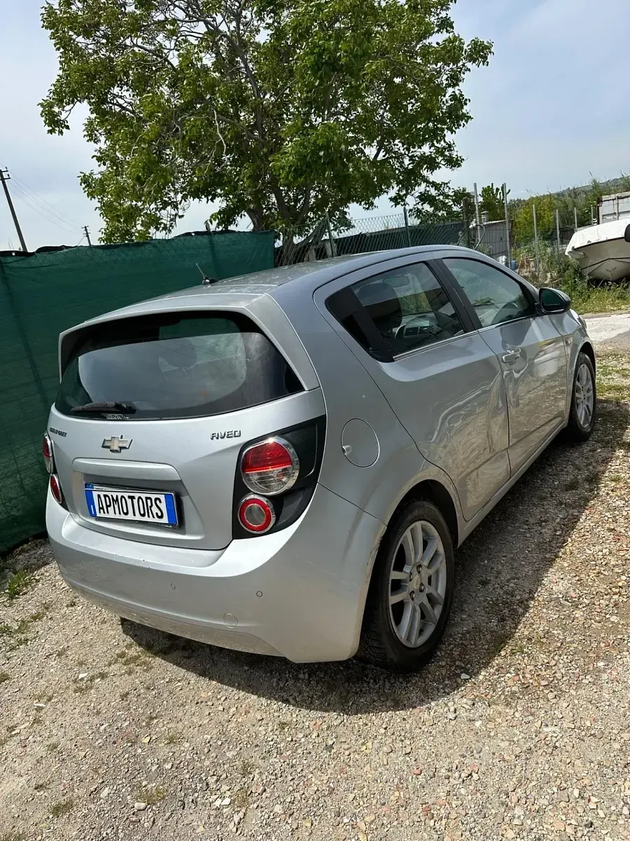 Usata Chevrolet Aveo LS 84 CV (61 kW) 2012 Grigio Berlina
