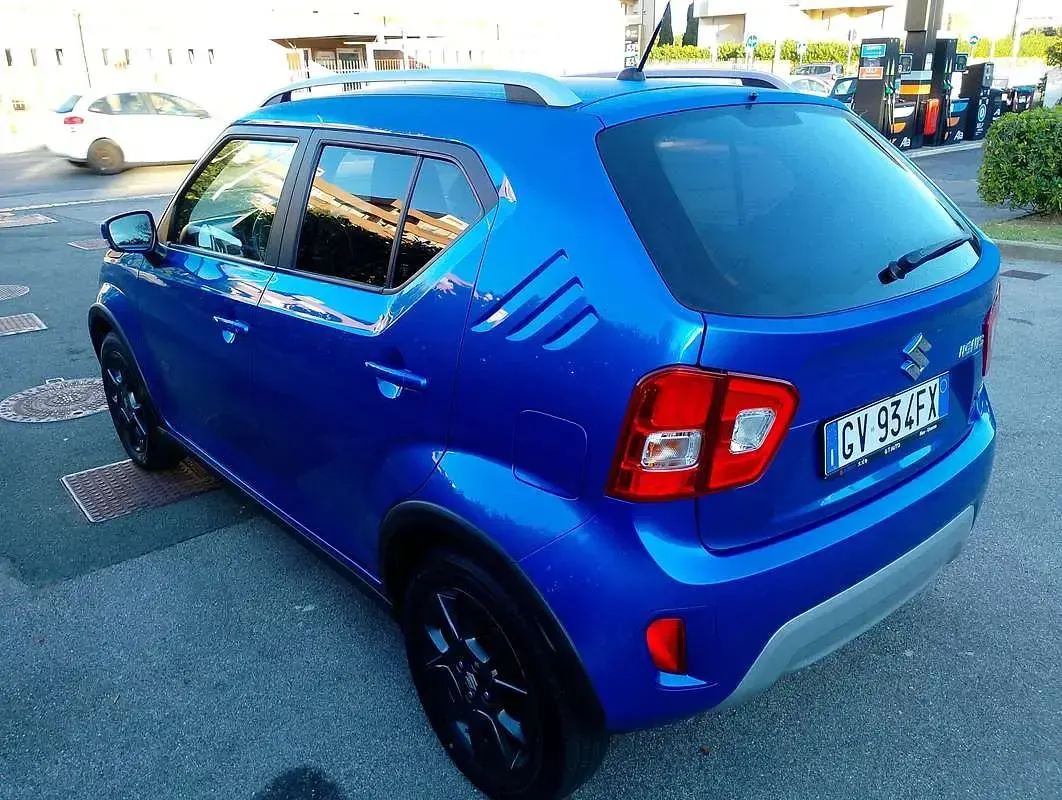 Usado Suzuki Ignis 83 CV (61 kW) 2024 Azul SUV