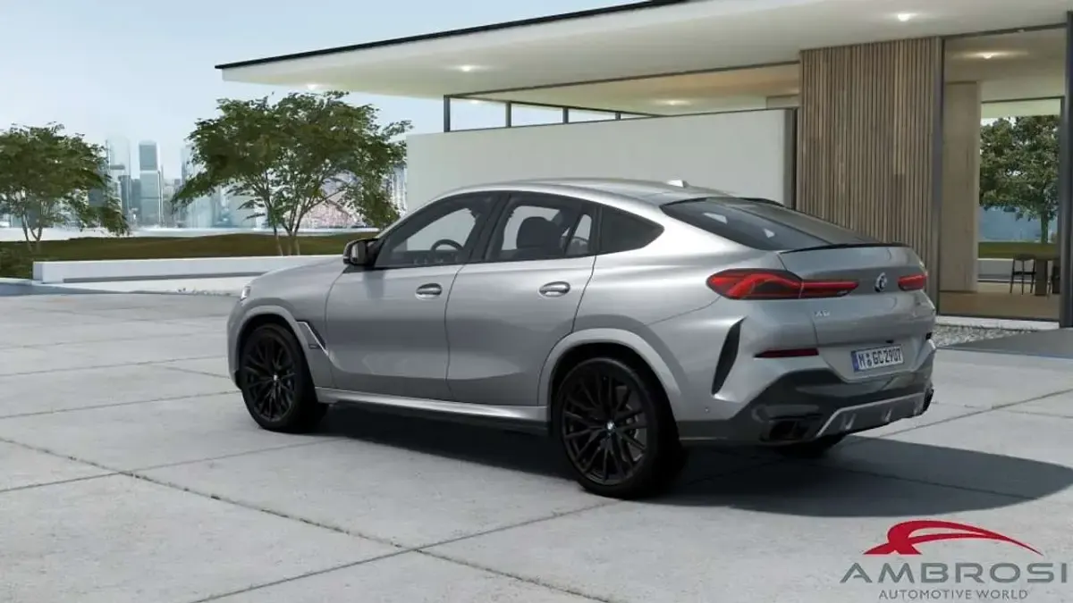 Ny BMW X6 M Sport 530 HK (389 kW) 2025 Grå SUV