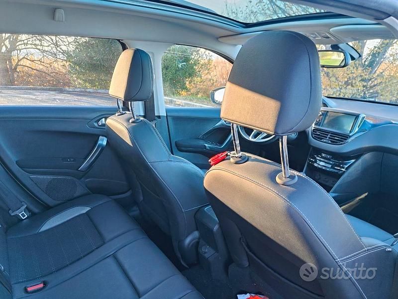 Usata Peugeot 2008 120 CV (88 kW) 2013 SUV
