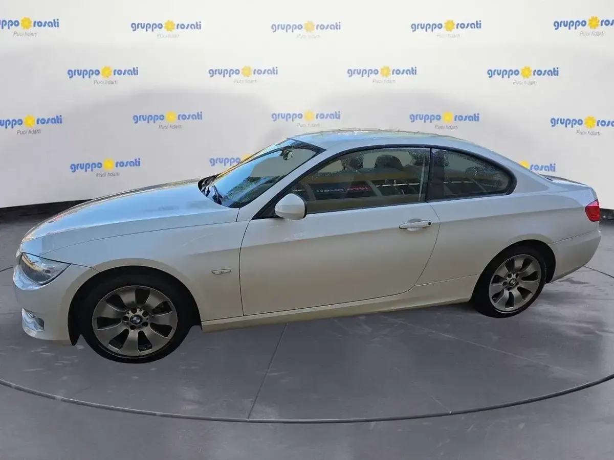 Usata BMW 320 184 CV (135 kW) 2010 Bianco Coupé