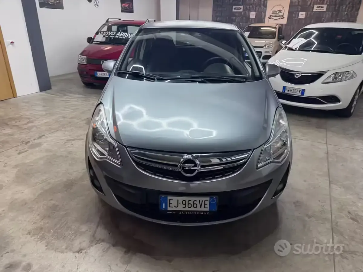 Usata Opel Corsa 86 CV (63 kW) 2011 Grigio Utilitaria