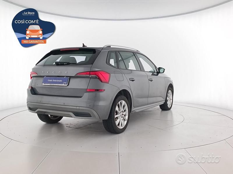 Usata Skoda Kamiq Ambition 110 CV (80 kW) 2023 Grigio metallizzato scuro SUV
