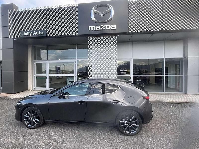 Usata Mazda 3 186 CV (136 kW) 2023 Grigio scuro Utilitaria