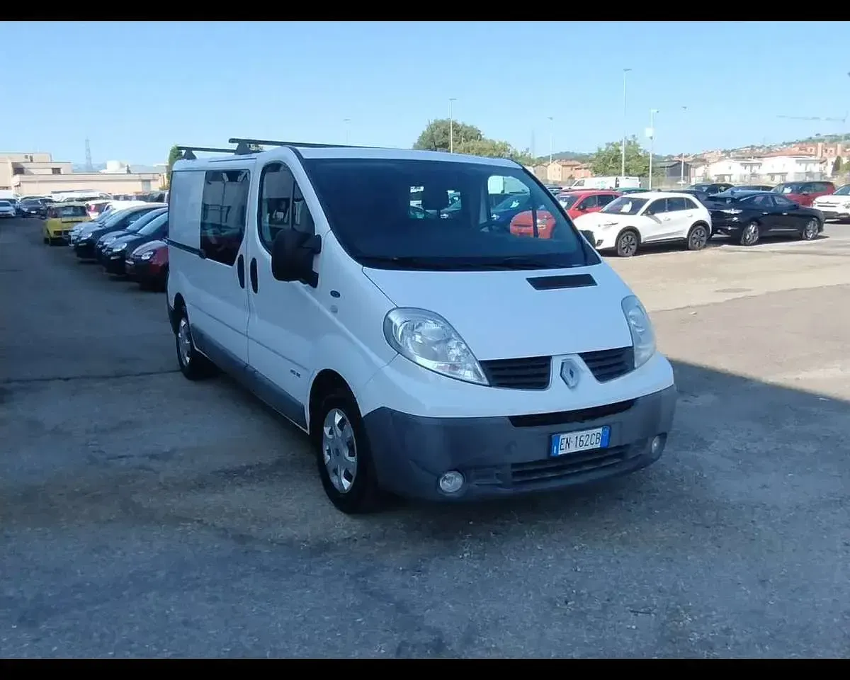 Usata Renault Trafic 114 CV (83 kW) 2012 Bianco Monovolume