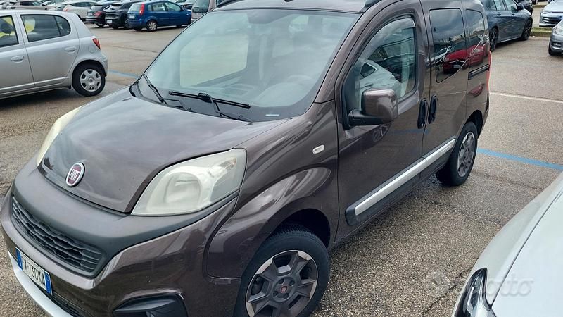 Marrone Usata 2019 Fiat Qubo Trekking Monovolume | 12.500 € (Cara) - Immagine 1/4