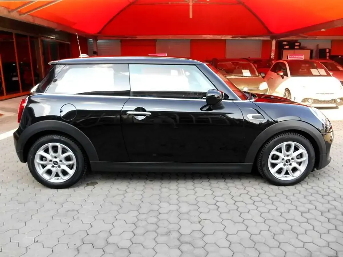 Usata Mini Cooper Hype 136 CV (100 kW) 2020 Nero Utilitaria